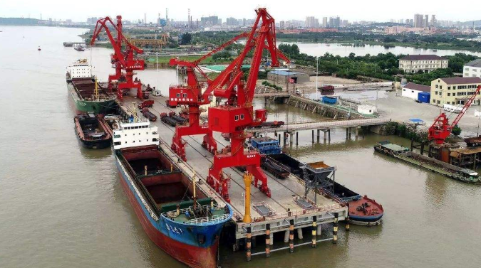 大连概述露天料场港口封闭问题的实行方法